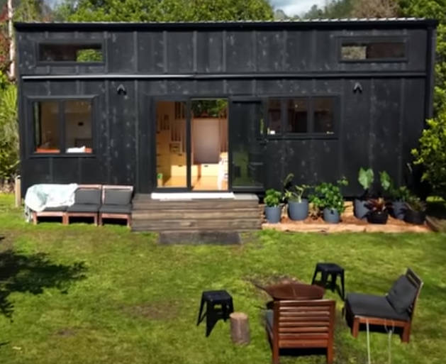 Solo Mum’s Stunning Ultra Spacious Tiny Home ❤️