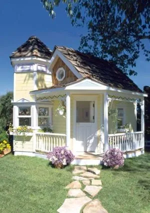 White Tiny House Thats A Dream!