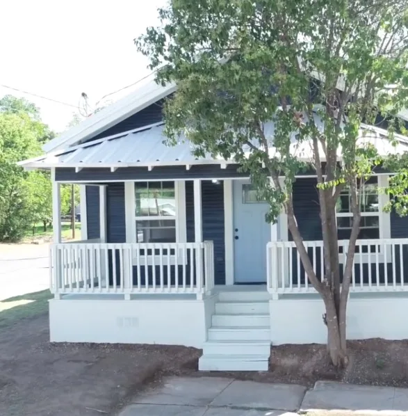 Friends buy ‘condemned’ house for $5,000 and flip it into most beautiful home