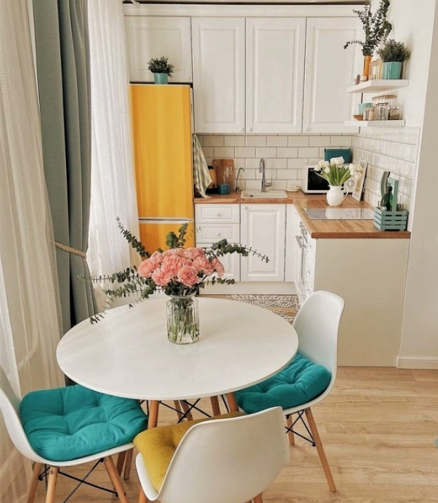 «There Was a Crucial Detail Missed When the couple transformed an outdated apartment into a stunning and fashionable one!»😮