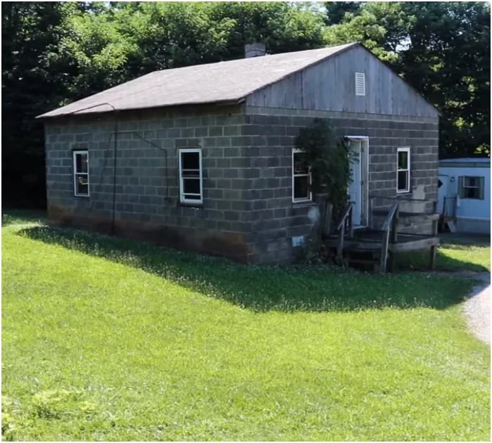 Man is ‘teased’ for buying dingy $12,000 cinderblock home but he gets ‘last laugh’